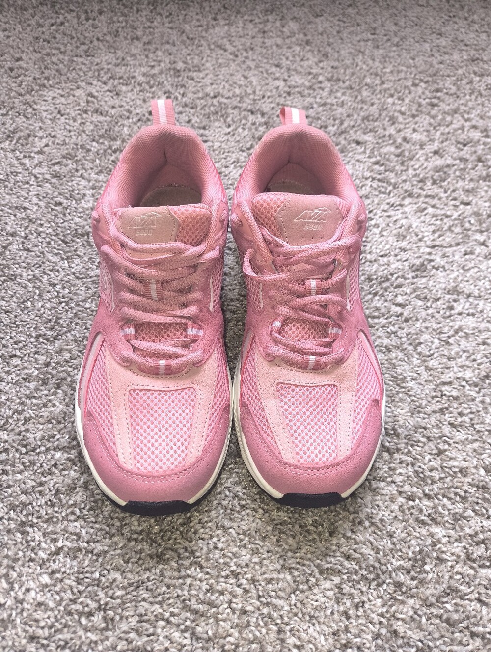 Avia Women's 5000 Performance Suede Sneakers size 8.5